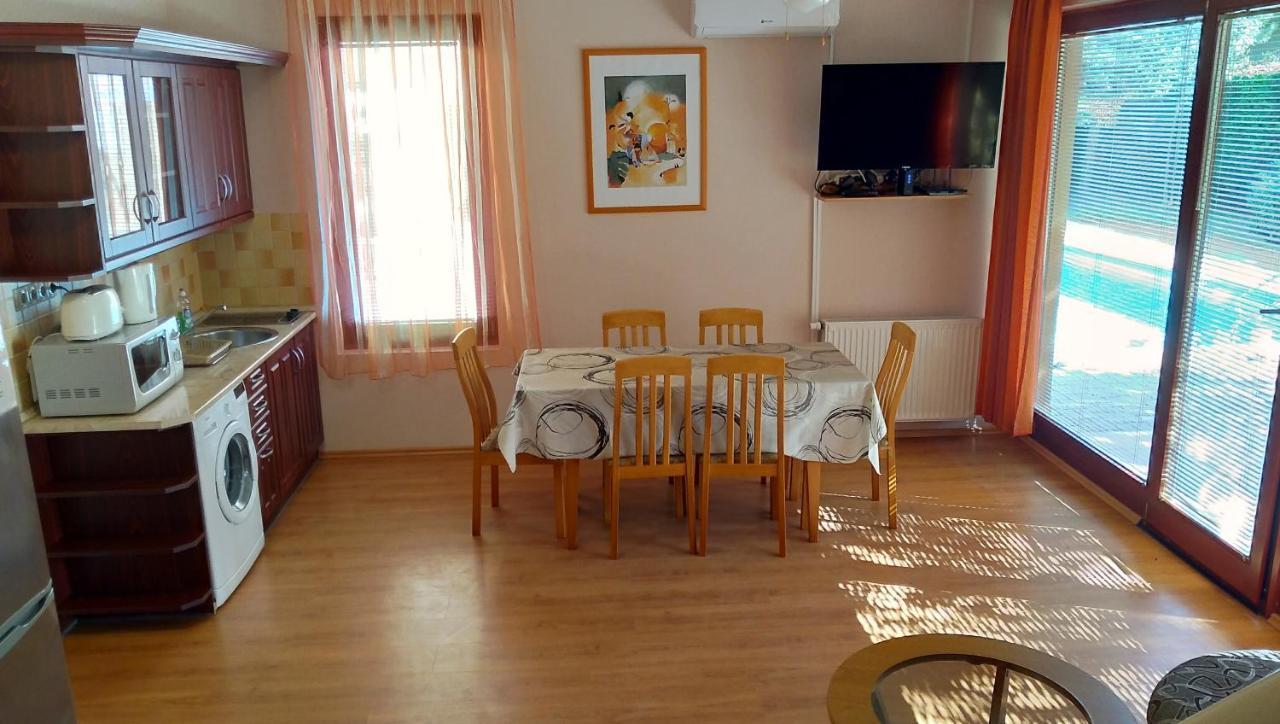 Apartament Jenny Apartman Siófok Zewnętrze zdjęcie